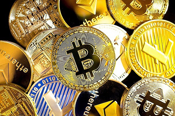 币圈狂欢夜：300点暴利单的完美收官